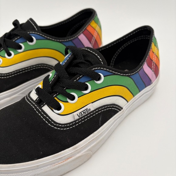 Vans Authentic Refract Rainbow Skate Shoes W 6.5 / M 5 Black‎ Low Top Sneakers - Picture 11 of 11